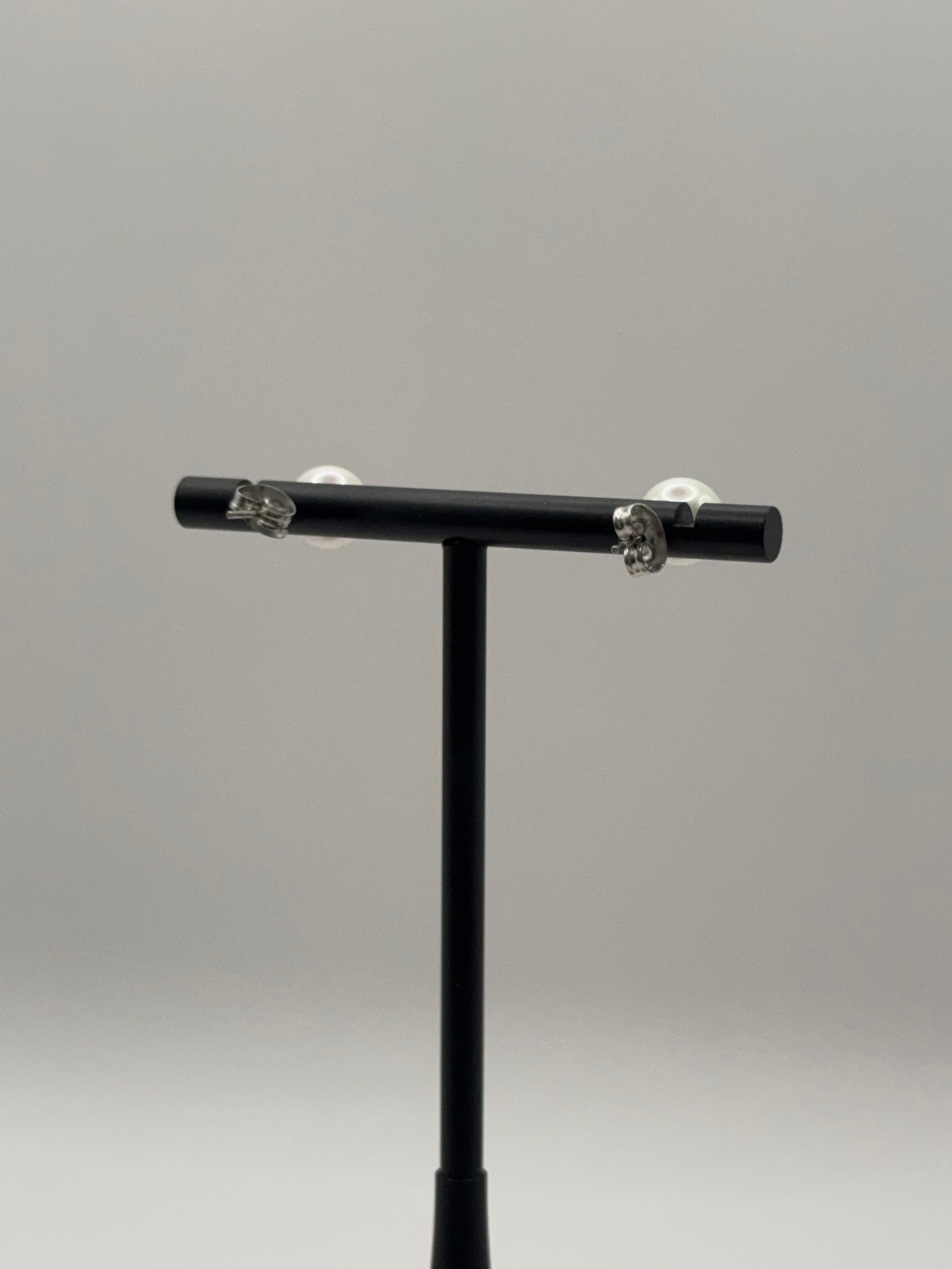 Classic Pearl Studs Zilver