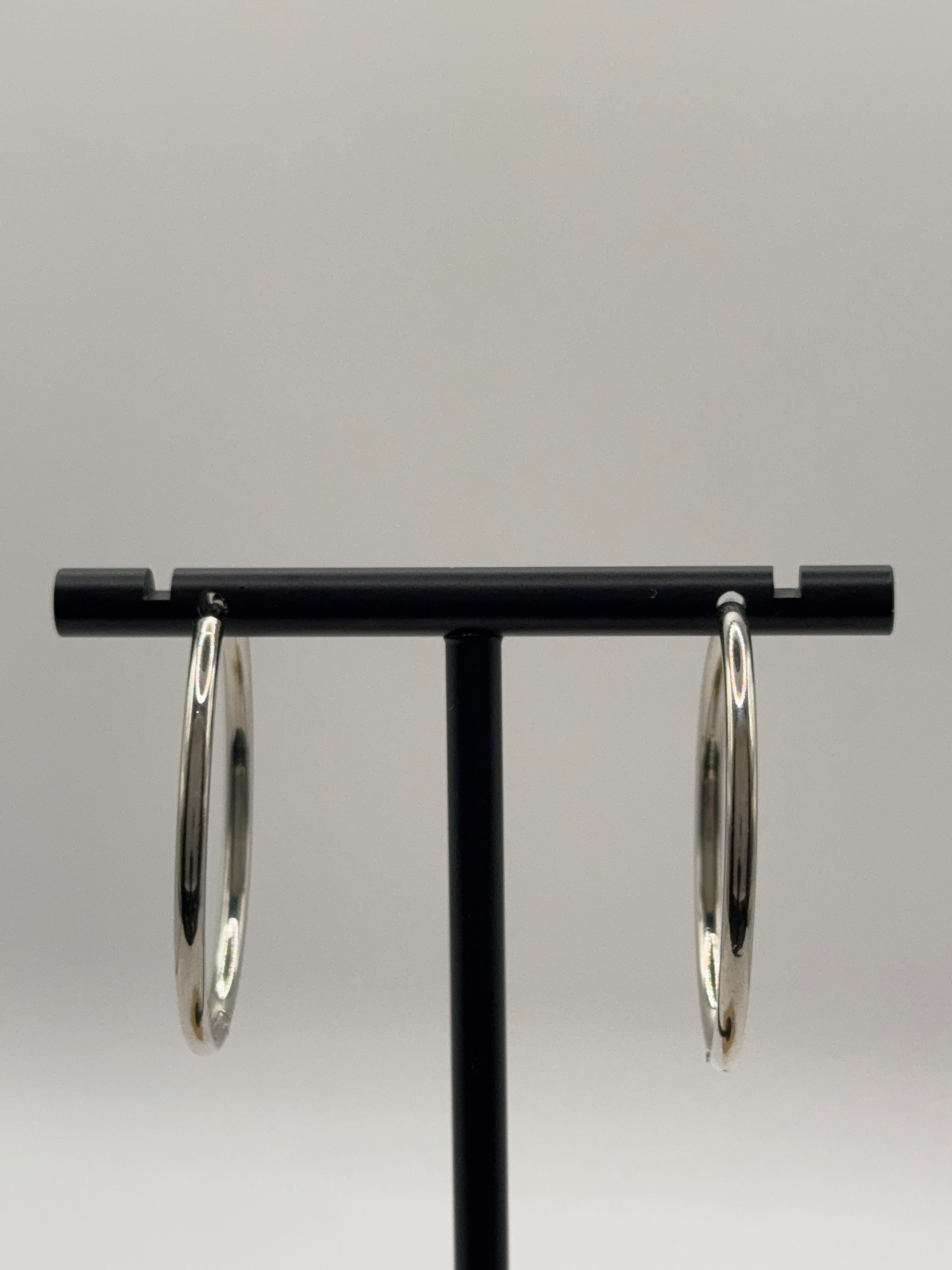 Pure Zilver Hoops